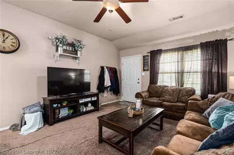 214 Legacy Dr, Barling, AR 72923 photo 5