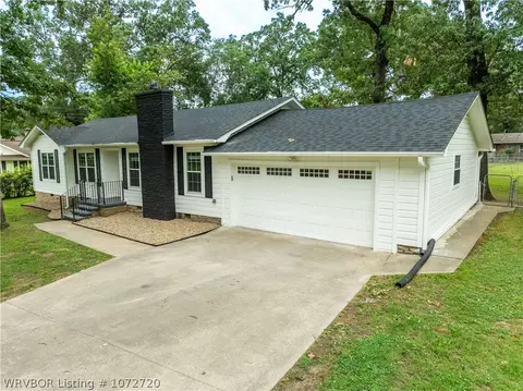 1107 57th Ter, Fort Smith, AR 72904 photo 2