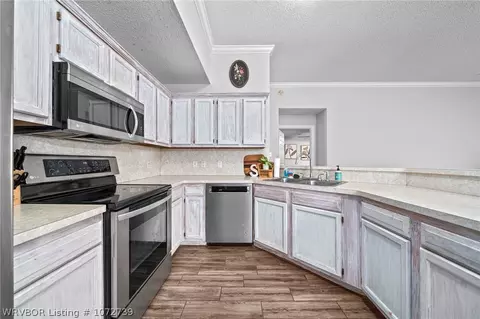 909 N 2nd Ter, Barling, AR 72923 photo 8