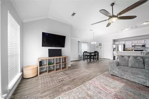 909 N 2nd Ter, Barling, AR 72923 photo 5