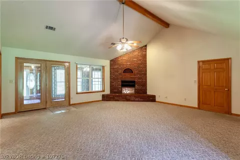 Living - 12601 Parnell Ln, Fort Smith, AR 72916 photo 1 of 3