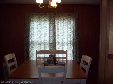 Dining - 607 School St, Ozark, AR 72949 photo 1 of 1