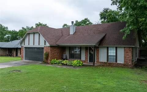 Exterior - 3117 S 100th St, Fort Smith, AR 72903 photo 3 of 5