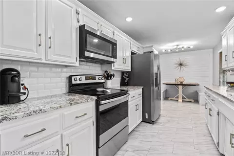 Kitchen - 3117 S 100th St, Fort Smith, AR 72903 photo 1 of 3