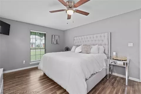 Bedroom - 3117 S 100th St, Fort Smith, AR 72903 photo 2 of 8