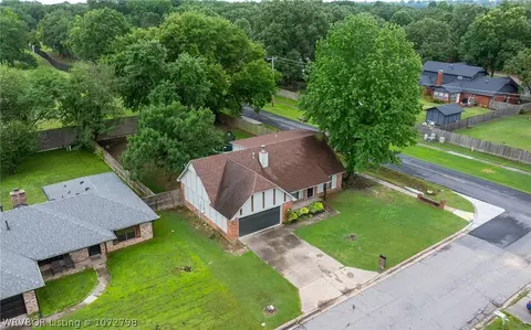 View/Area - 3117 S 100th St, Fort Smith, AR 72903 photo 1 of 7