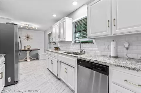 Kitchen - 3117 S 100th St, Fort Smith, AR 72903 photo 2 of 3