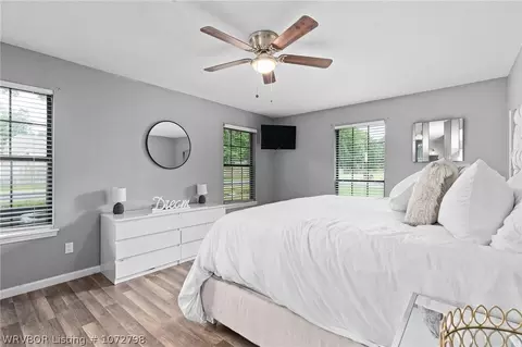 Bedroom - 3117 S 100th St, Fort Smith, AR 72903 photo 3 of 8