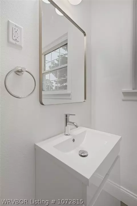 Bath - 531 N 35th St, Fort Smith, AR 72903 photo 2 of 3