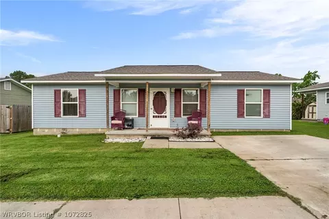 22 S 24th St, Van Buren, AR 72956