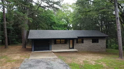 816 Cherokee, Ozark, AR 72949