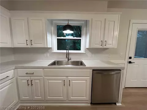 816 Cherokee, Ozark, AR 72949 photo 16
