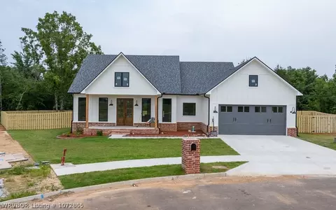 2521 Wickham Ct, Greenwood, AR 72936