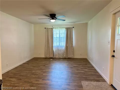 Living - 300 Miller St, Altus, AR 72821 photo 3 of 6