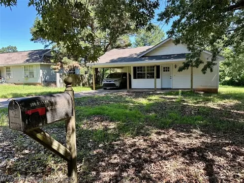 Exterior - 300 Miller St, Altus, AR 72821 photo 2 of 6