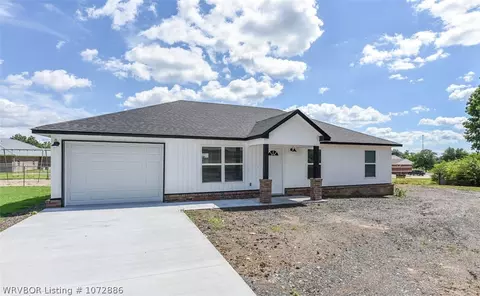 125 Lanita Cir, Roland, OK 74954