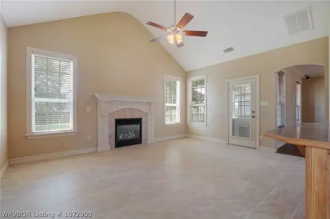 Living - 5808 Cedar Break Dr, Fort Smith, AR 72916 photo 5 of 8