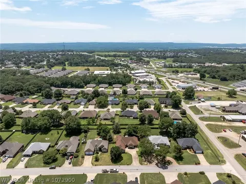View/Area - 5808 Cedar Break Dr, Fort Smith, AR 72916 photo 3 of 4