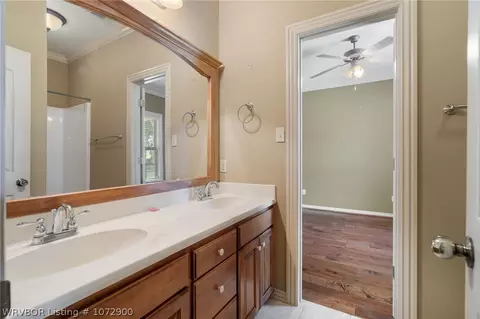 Bath - 5808 Cedar Break Dr, Fort Smith, AR 72916 photo 1 of 5