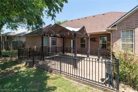 Exterior - 5808 Cedar Break Dr, Fort Smith, AR 72916 photo 3 of 7