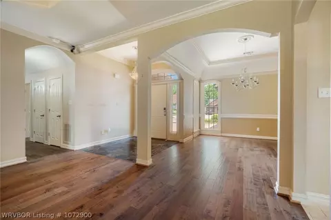 Entry Way - 5808 Cedar Break Dr, Fort Smith, AR 72916 photo 1 of 3