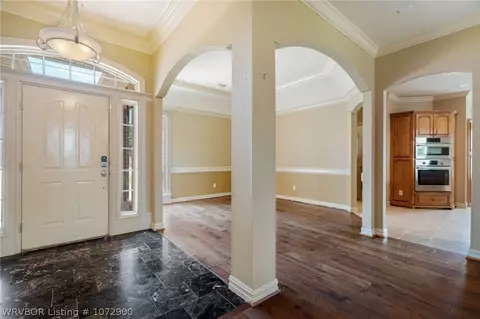 Entry Way - 5808 Cedar Break Dr, Fort Smith, AR 72916 photo 2 of 3