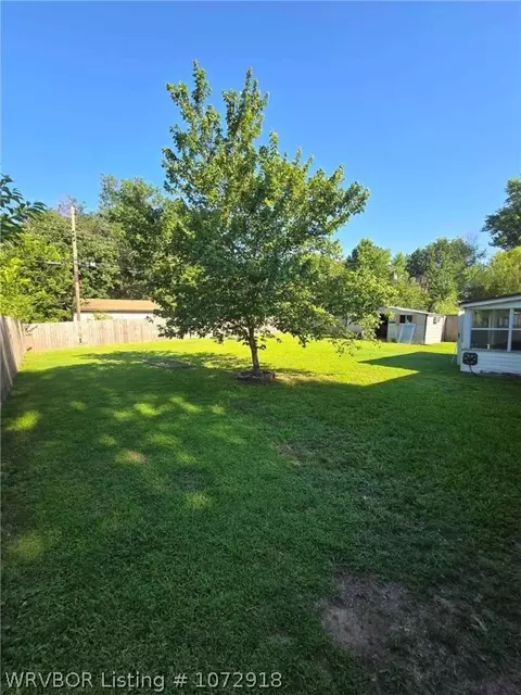 Exterior - 7918 Colony Ln, Fort Smith, AR 72908 photo 5 of 10