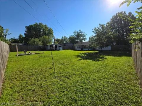 Exterior - 7918 Colony Ln, Fort Smith, AR 72908 photo 4 of 10