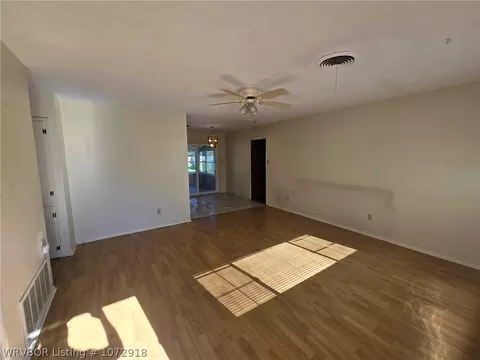 Living - 7918 Colony Ln, Fort Smith, AR 72908 photo 1 of 2