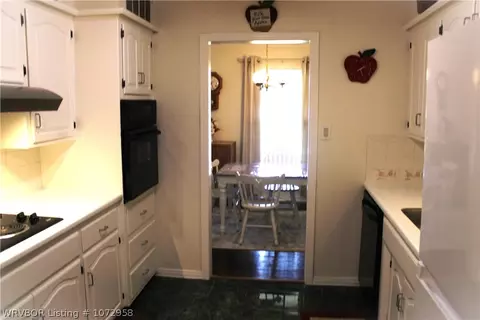 5801 Apache, Fort Smith, AR 72904 photo 8