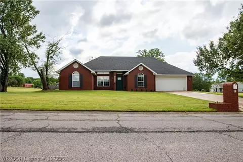 1711 Fred Patterson Dr, Lavaca, AR 72941 photo 1