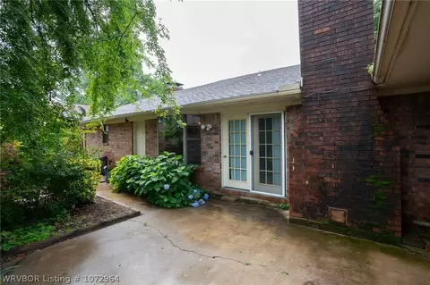 Exterior - 4907 S X St, Fort Smith, AR 72903 photo 8 of 10