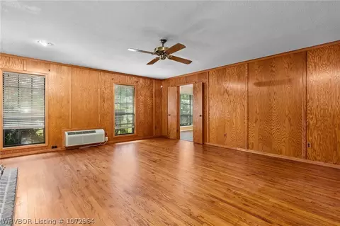 Living - 4907 S X St, Fort Smith, AR 72903 photo 4 of 6