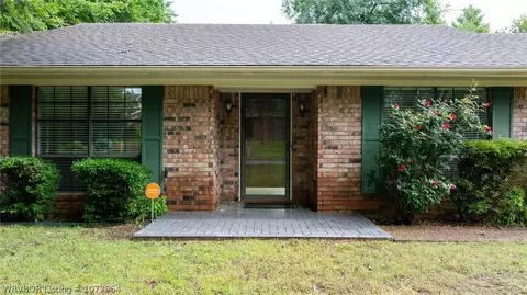 Exterior - 4907 S X St, Fort Smith, AR 72903 photo 6 of 10