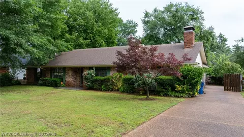 Exterior - 4907 S X St, Fort Smith, AR 72903 photo 4 of 10
