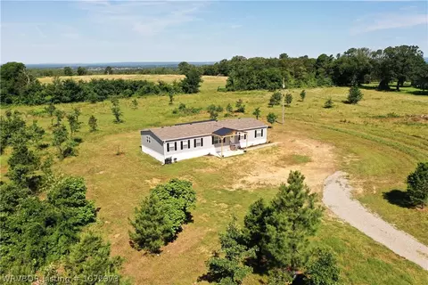 7569 Currier Rd, Ozark, AR 72949