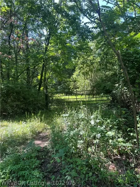26901 Freedom Rd, Chester, AR 72934