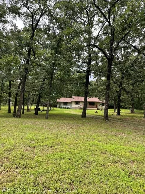 15655 Travis Ln, Spiro, OK 74959
