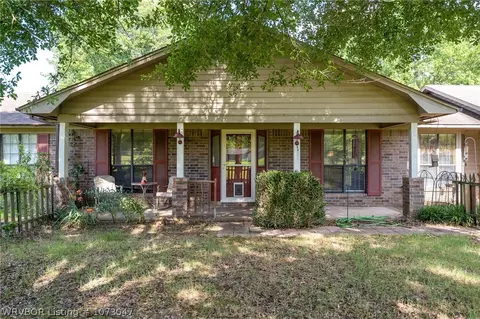 504 N Cedar Ave, Alma, AR 72921