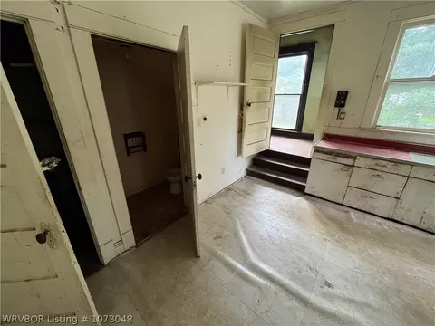 Entry Way - 1202 N 37th St, Fort Smith, AR 72904 photo 7 of 20