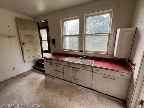 Kitchen - 1202 N 37th St, Fort Smith, AR 72904 photo 3 of 3