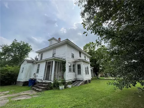 Exterior - 1202 N 37th St, Fort Smith, AR 72904 photo 7 of 9