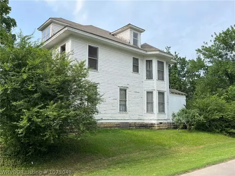 Exterior - 1202 N 37th St, Fort Smith, AR 72904 photo 8 of 9
