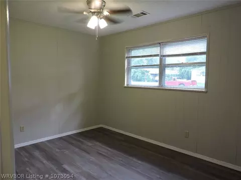Bedroom - 3605 Northview Dr, Fort Smith, AR 72904 photo 2 of 3