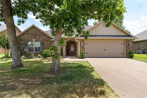 8815 S Southridge Dr, Fort Smith, AR 72908 photo 2