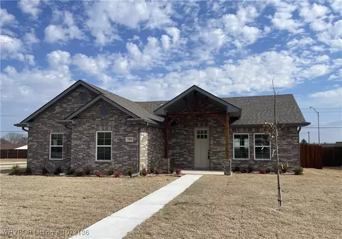 7501 Curtis Xing, Fort Smith, AR 72916