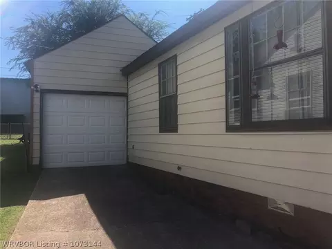 Exterior - 3912 Victory Cir, Fort Smith, AR 72904 photo 6 of 6