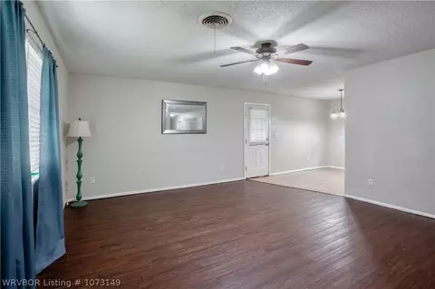 502 8th St, Barling, AR 72923 photo 7