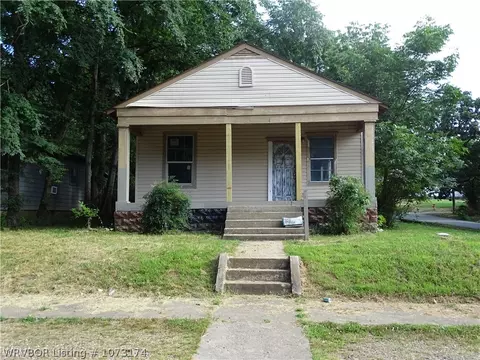 1700 Q St, Fort Smith, AR 72901