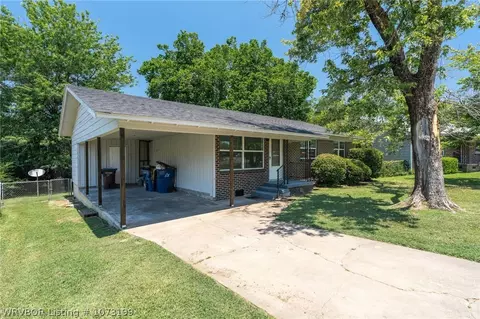 1721 Quincy St, Fort Smith, AR 72901 photo 2